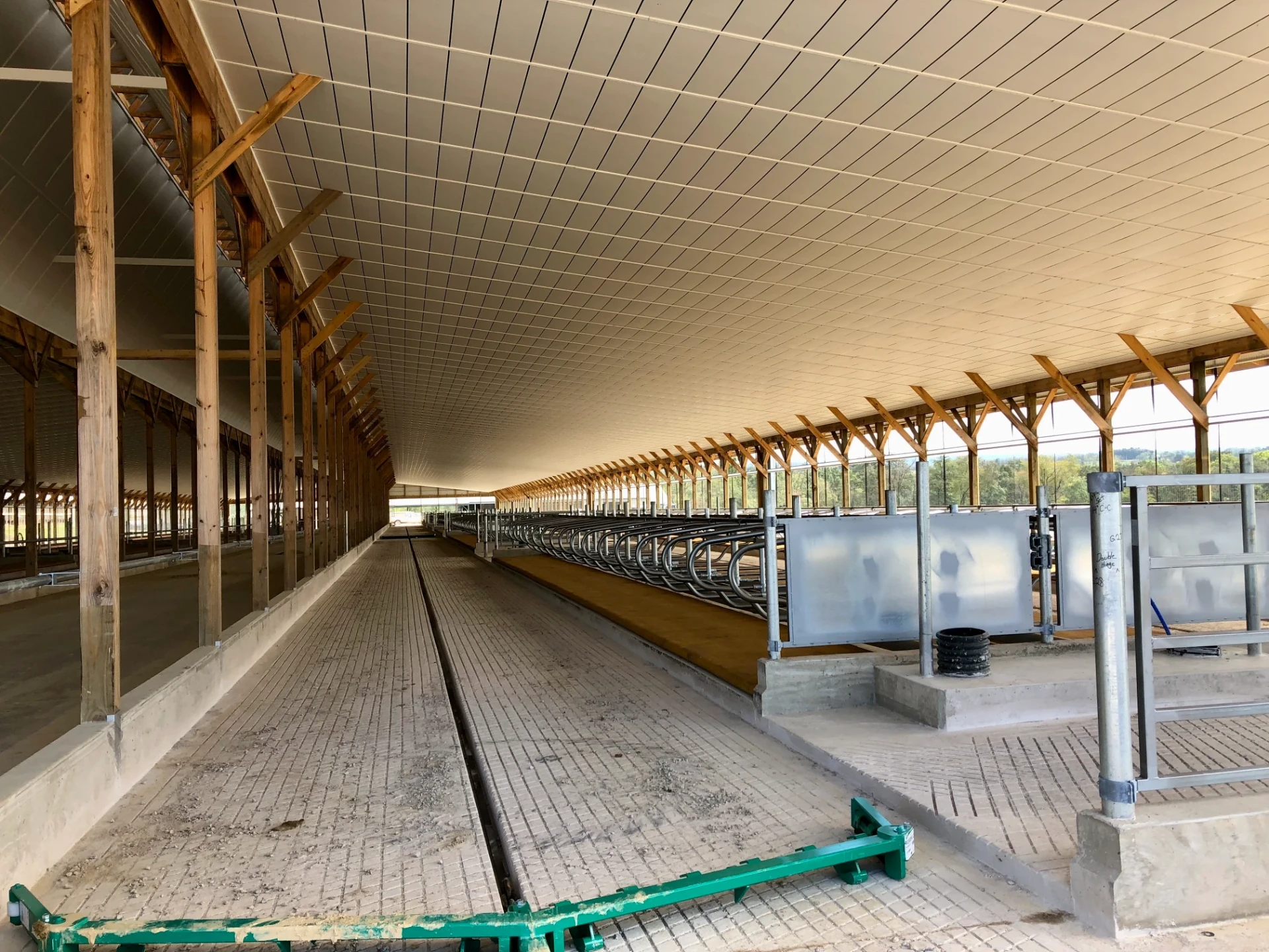 Troester Dry Cow Barn — photo 4
